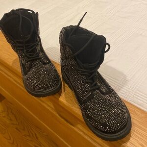 Rock & Candy by Zigi bedazzled studded black boots size 7.5 - gently loved (PB)